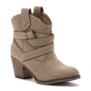 Rocket Dog Sayla Vintage Worn Boot Sz 9 Very Good